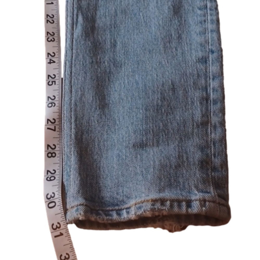 ZARA size 32( 12) lightwash buttonfly denim. Freyed hems. Great for school!! - Picture 10 of 11